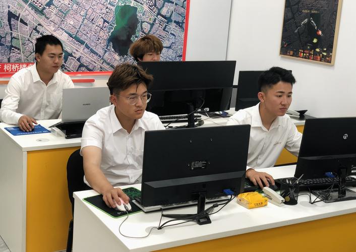 专业护航，洞察未来——走进绍兴市光瑞信息咨询服务